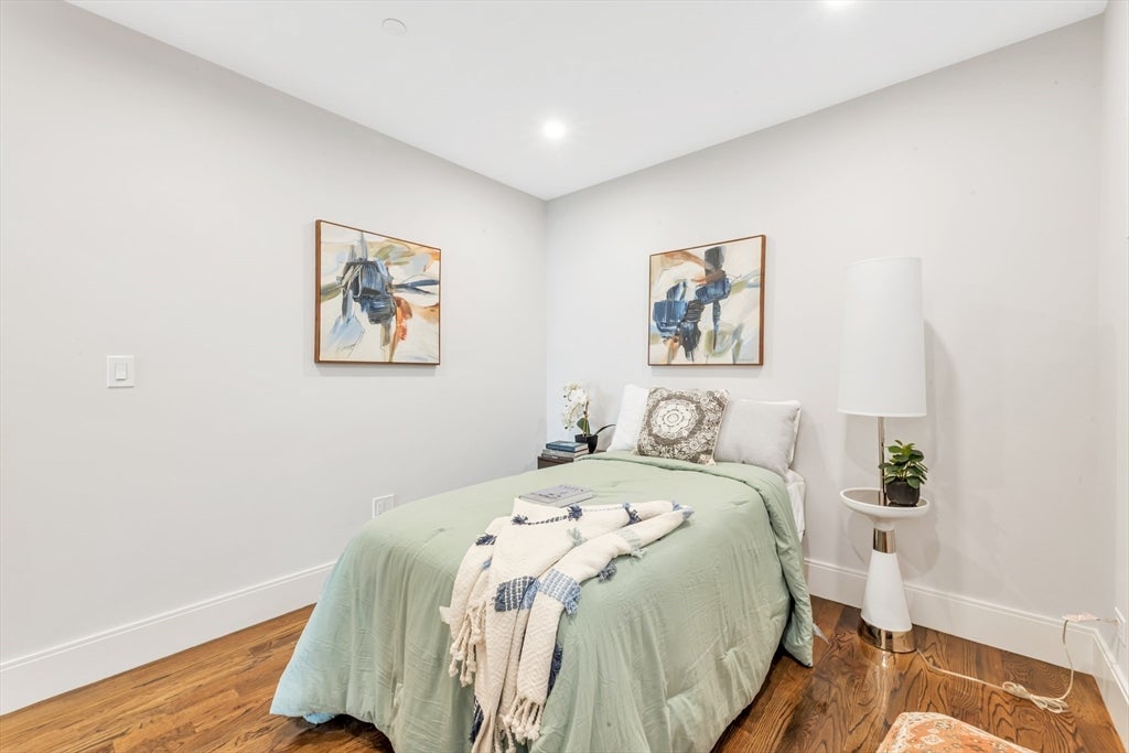 199 Havre St #1, Boston, MA Photo #12
