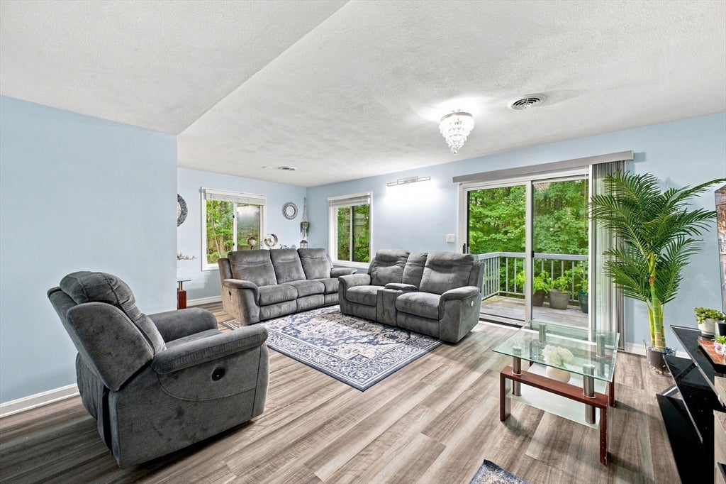 95 Commons Dr #107, Shrewsbury, MA, 95 Commons Dr #107, Shrewsbury, MA Photo #4