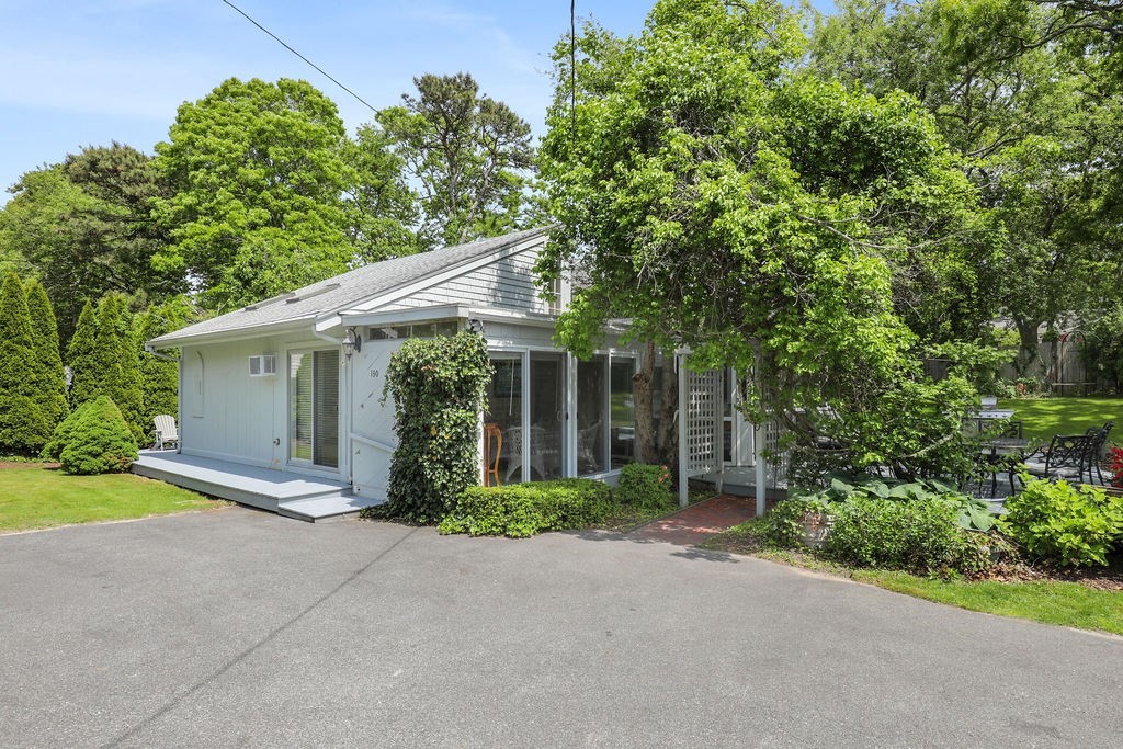 130 Wimbledon Dr
