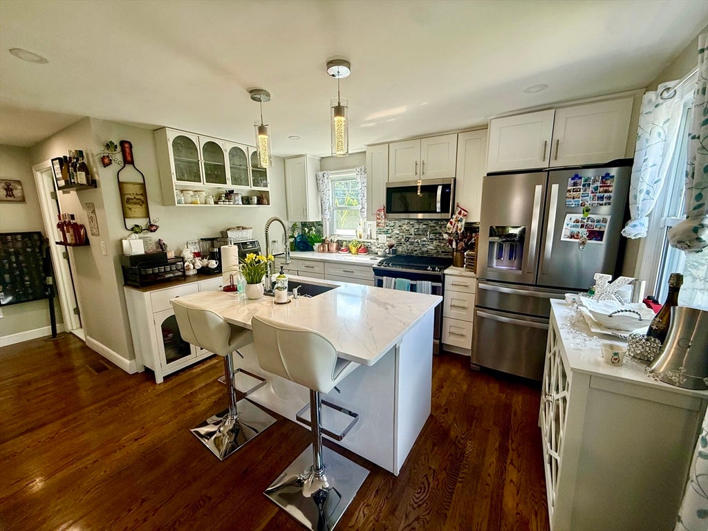 1061 Trapelo Rd, Waltham, MA, 1061 Trapelo Rd, Waltham, MA Photo #5