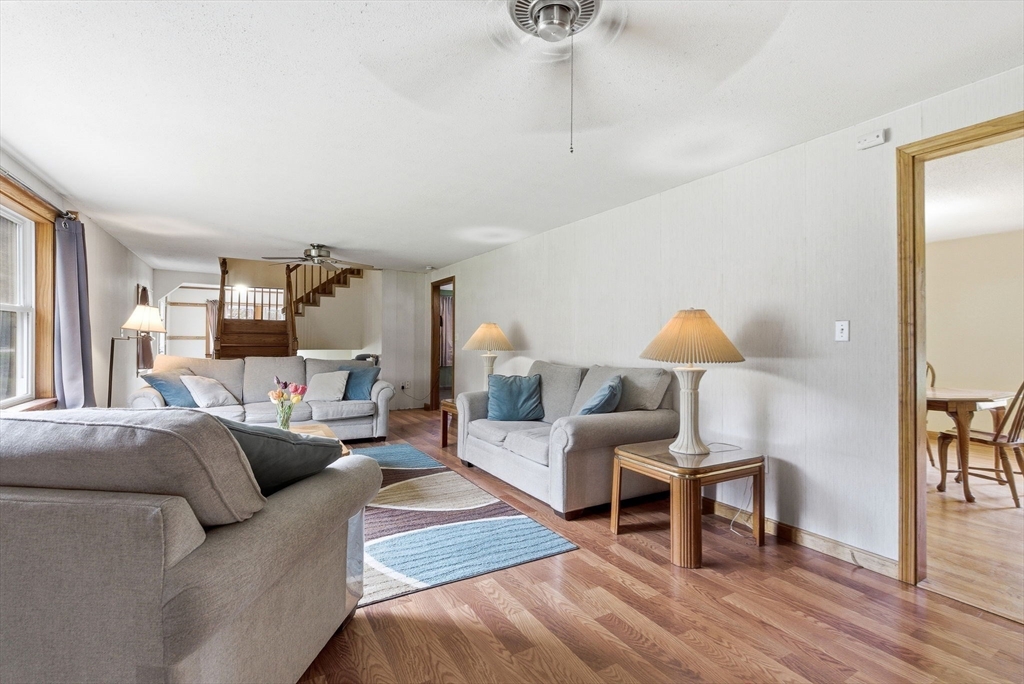 35 Royalston Rd N