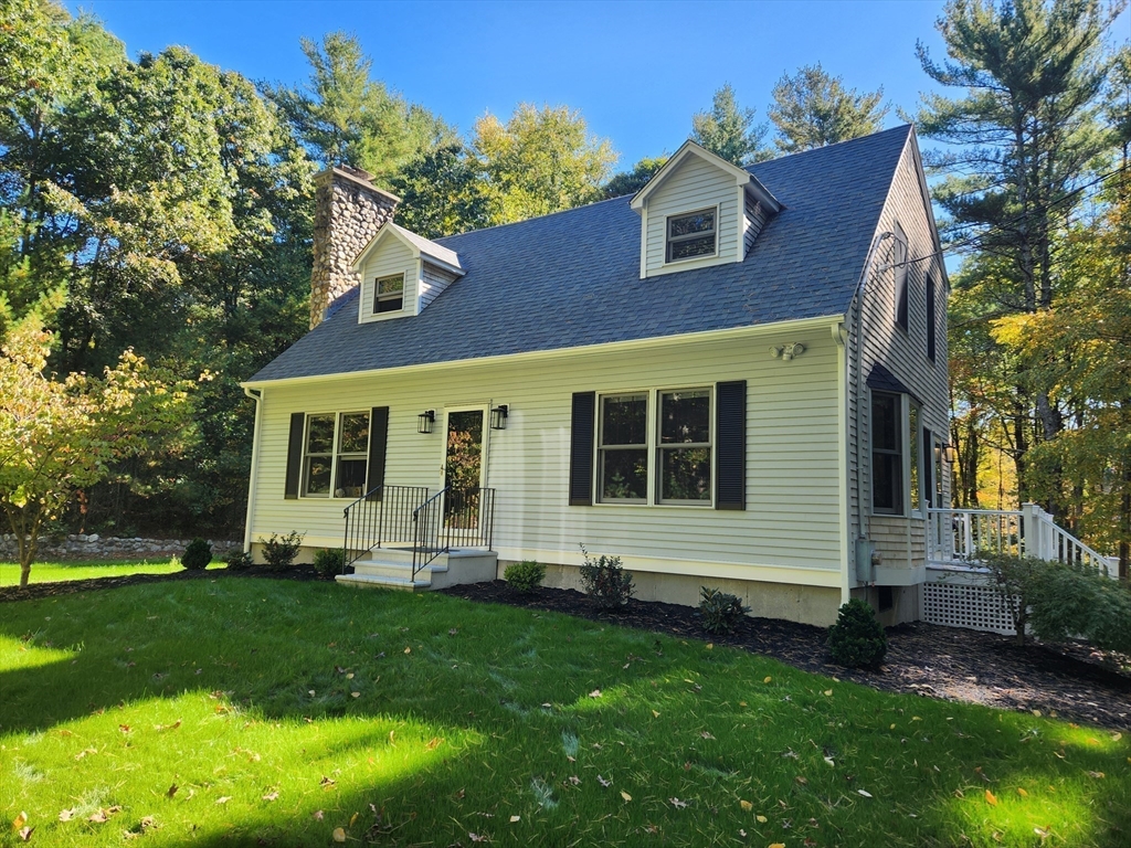 163 Quanapoag Rd, Freetown, MA, 163 Quanapoag Rd, Freetown, MA Photo #1