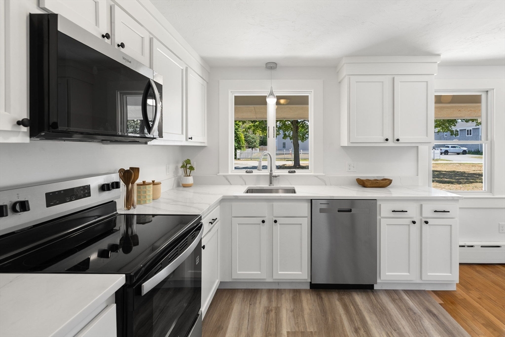 14 Old Meeting House Rd