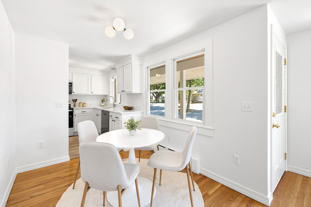 14 Old Meeting House Rd