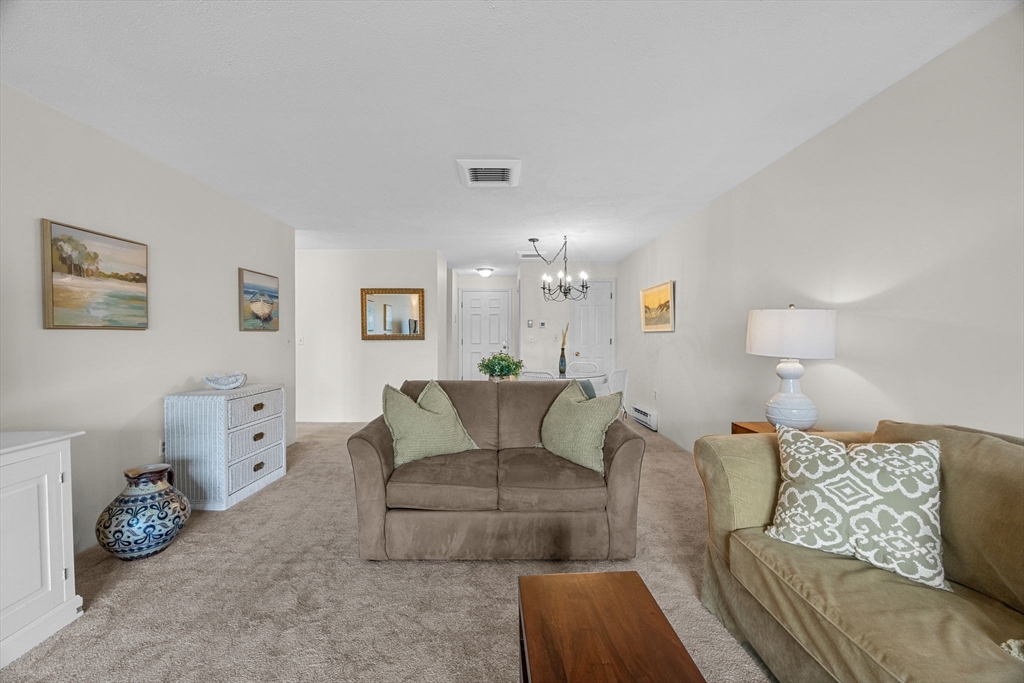 Orleans, Massachusetts 02653, United States, 1 Bedroom Bedrooms, ,1 BathroomBathrooms,Residential,Active,246746