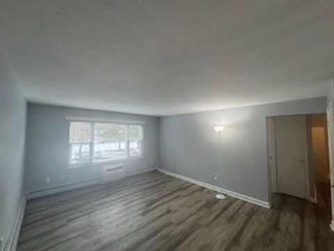 Photo of 5 Colonial Dr # B5-6, Andover, MA 01810 (MLS # 73462979)