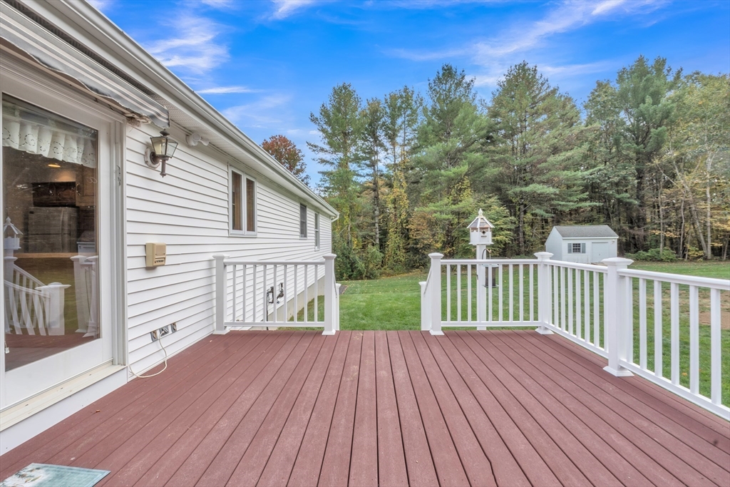 27 West Applewood Drive
