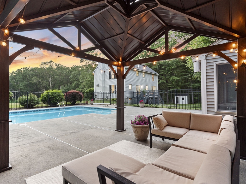 155 Heather Rd