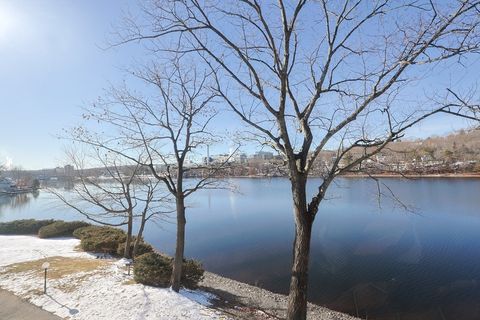 15 Eaglehead Ter 5 Shrewsbury MA 01545