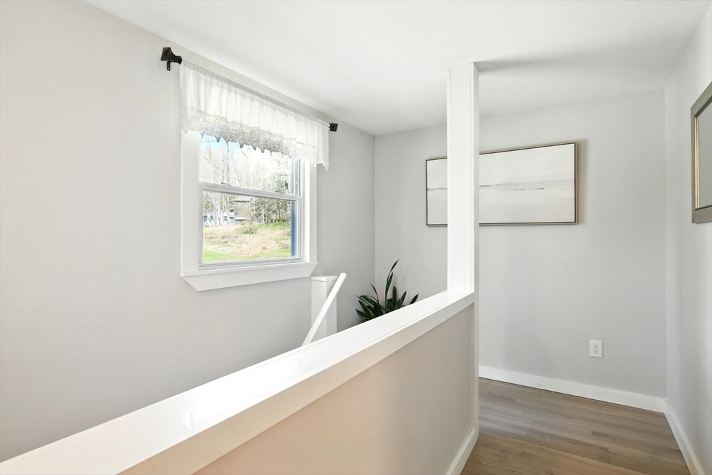 Worthington, Massachusetts 01098, United States, 3 Bedrooms Bedrooms, ,1 BathroomBathrooms,Residential,Pending,119827