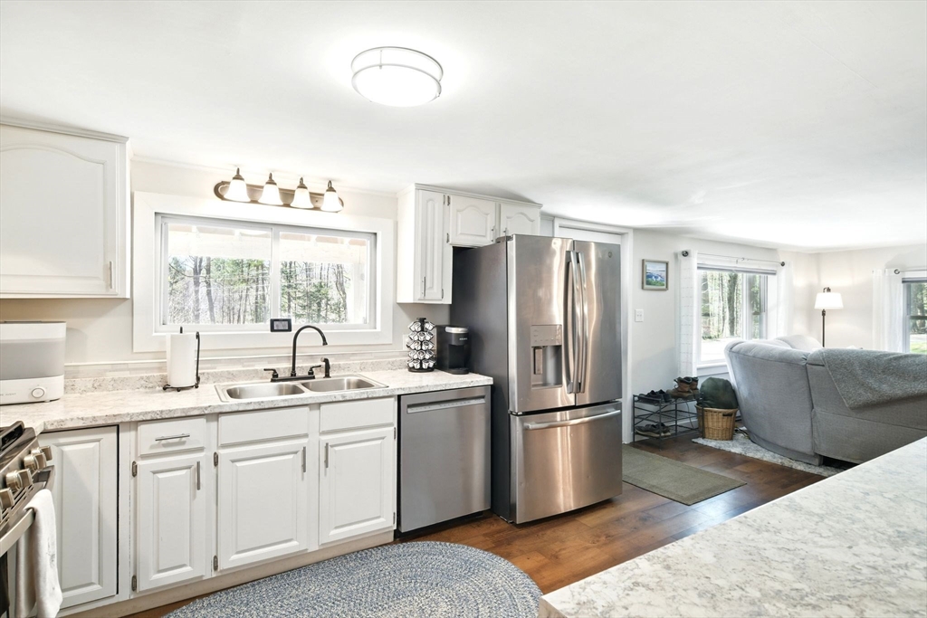 Worthington, Massachusetts 01098, United States, 3 Bedrooms Bedrooms, ,1 BathroomBathrooms,Residential,Pending,119827