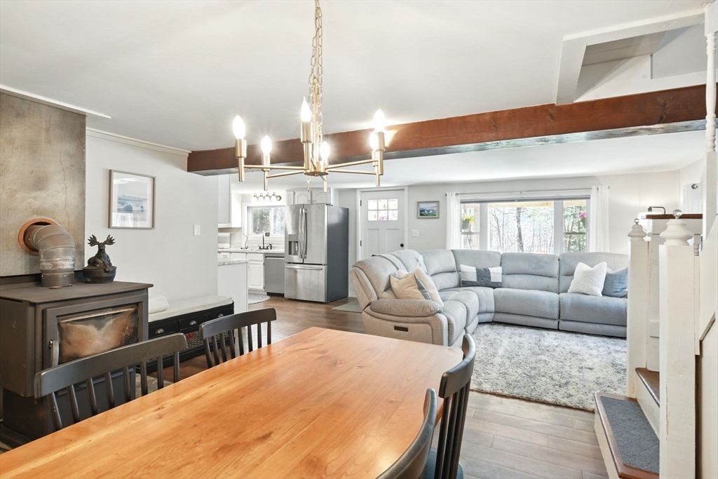 Worthington, Massachusetts 01098, United States, 3 Bedrooms Bedrooms, ,1 BathroomBathrooms,Residential,Pending,119827