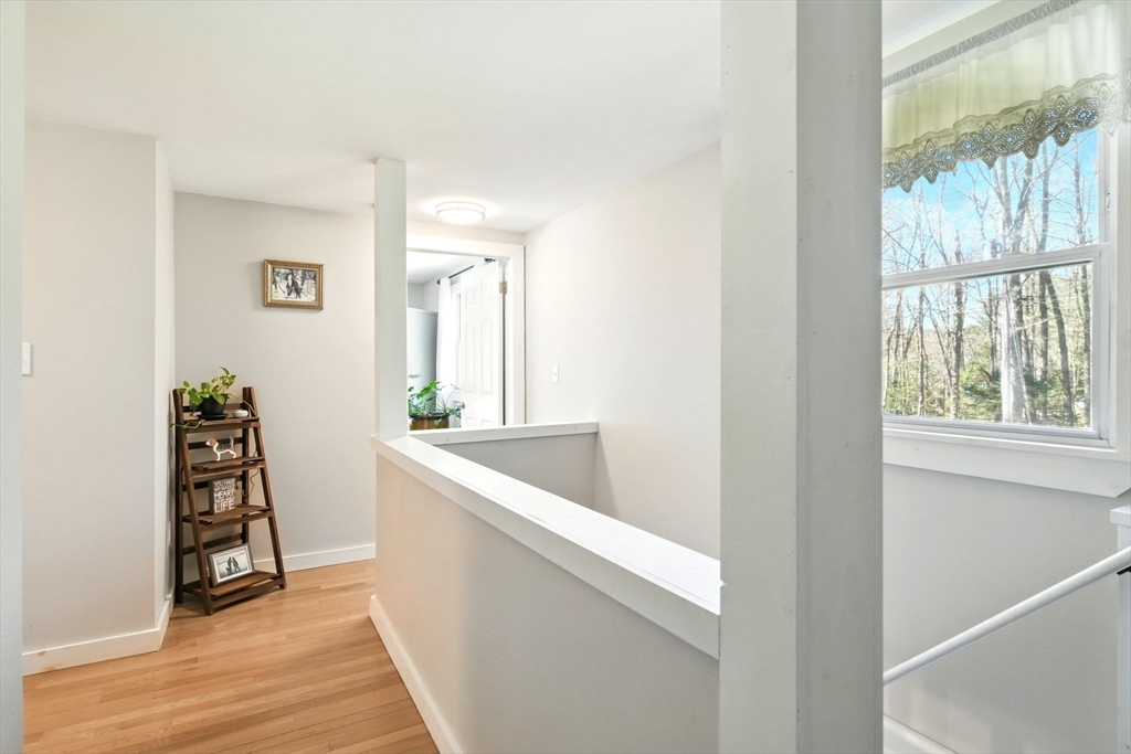 Worthington, Massachusetts 01098, United States, 3 Bedrooms Bedrooms, ,1 BathroomBathrooms,Residential,Pending,119827