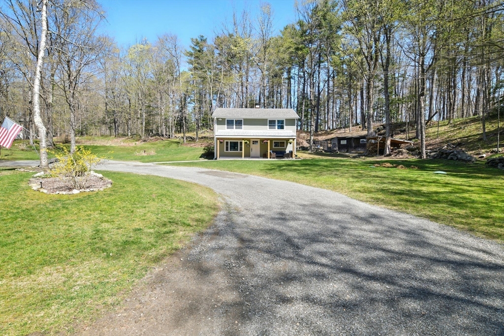 Worthington, Massachusetts 01098, United States, 3 Bedrooms Bedrooms, ,1 BathroomBathrooms,Residential,Pending,119827