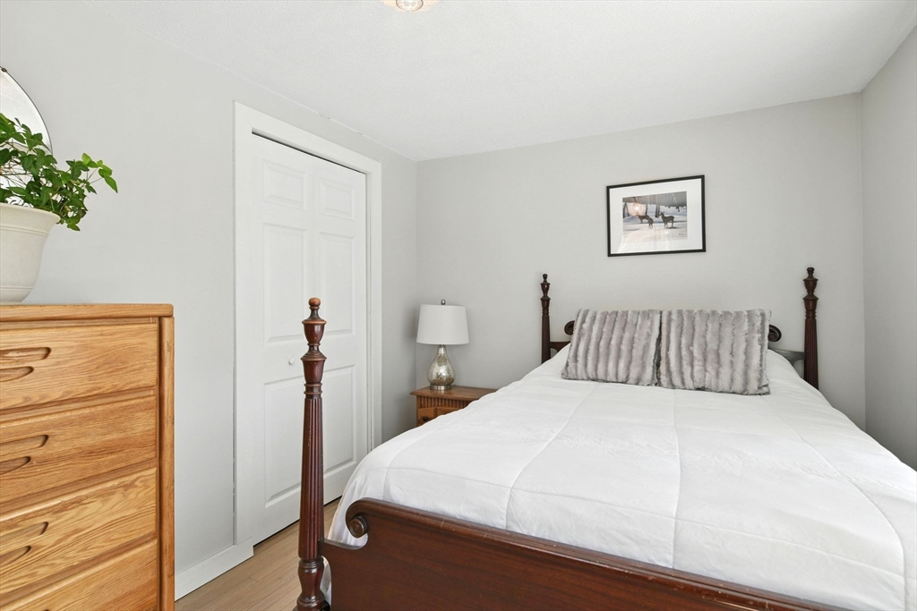 Worthington, Massachusetts 01098, United States, 3 Bedrooms Bedrooms, ,1 BathroomBathrooms,Residential,Pending,119827