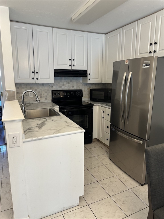 110 Burkhall Street O