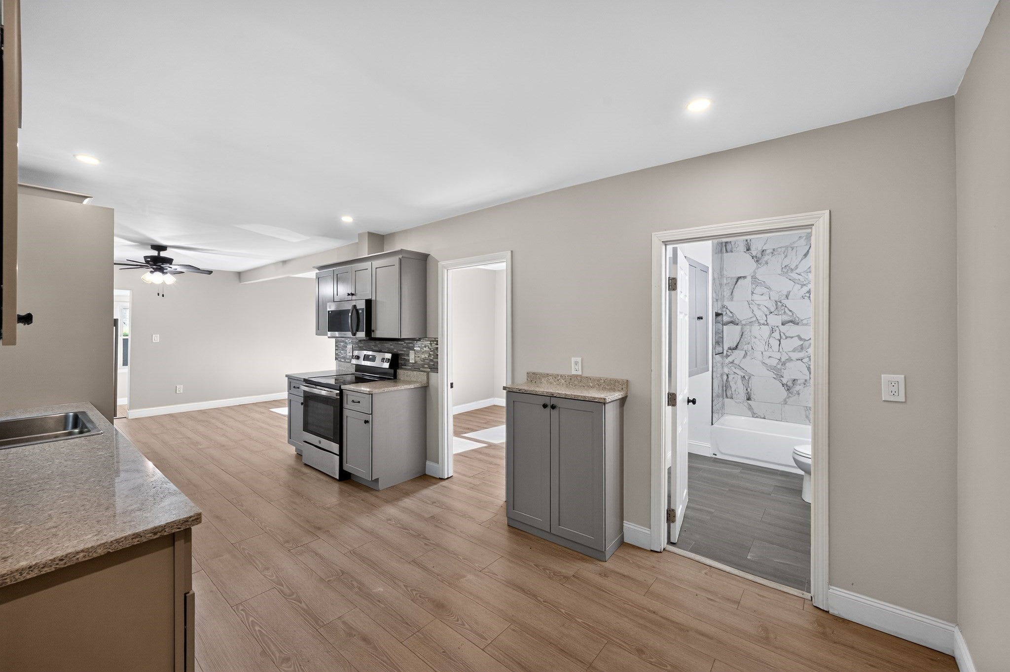 9 Highland St, Boylston, MA Photo #4