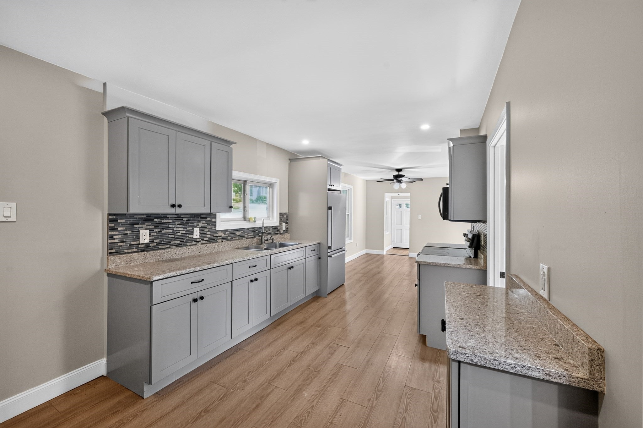 Photo of 9 Highland St, Boylston, MA