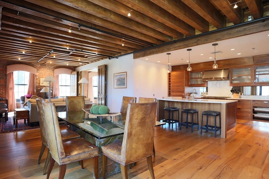 199 State St 401