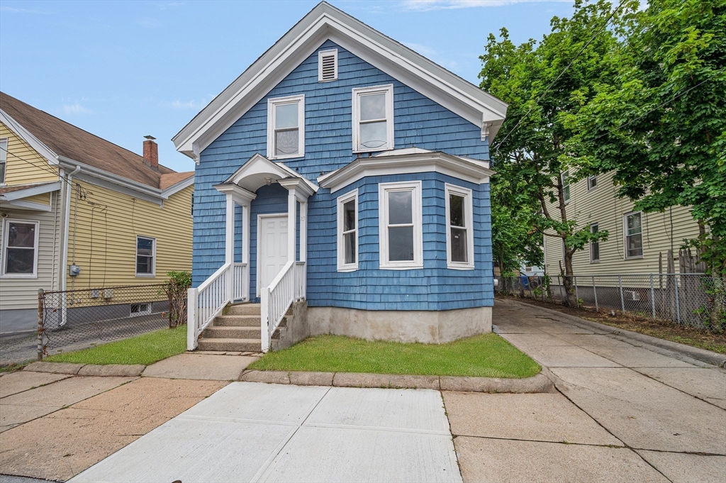23 Grand St