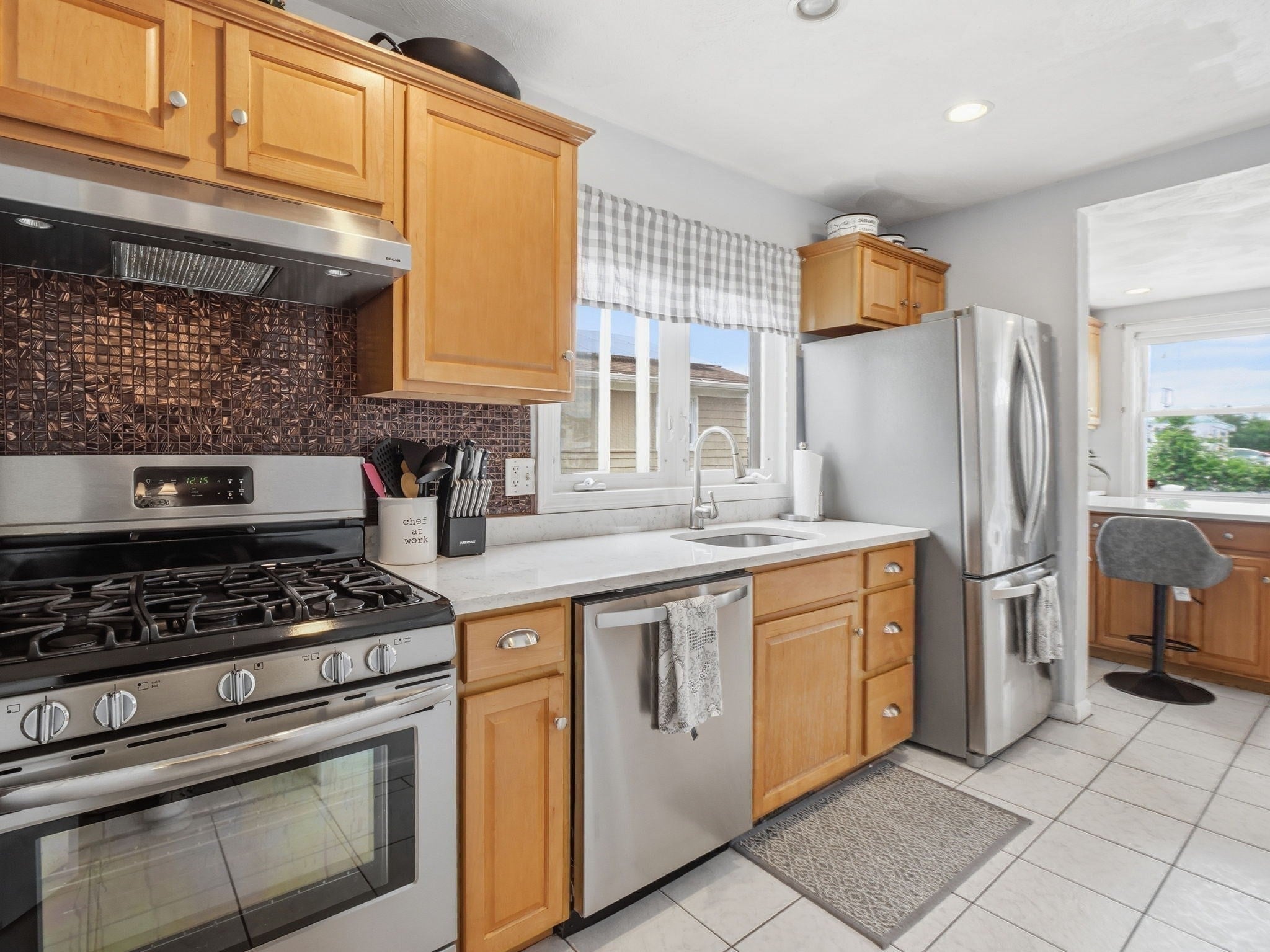 28 Houston Ave, Saugus, MA Photo #20