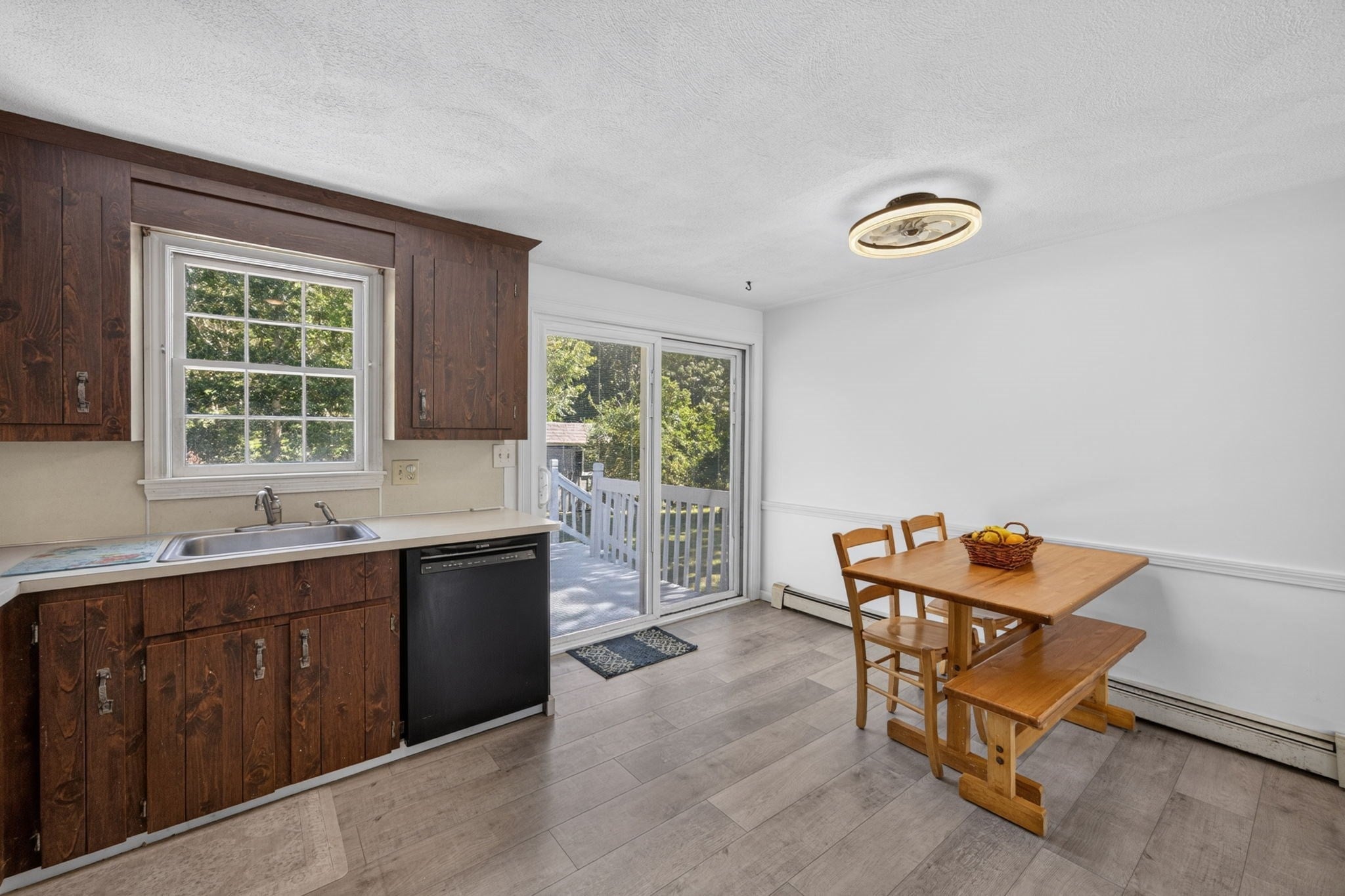 39 Kerrywood Dr, Falmouth, MA Photo #8