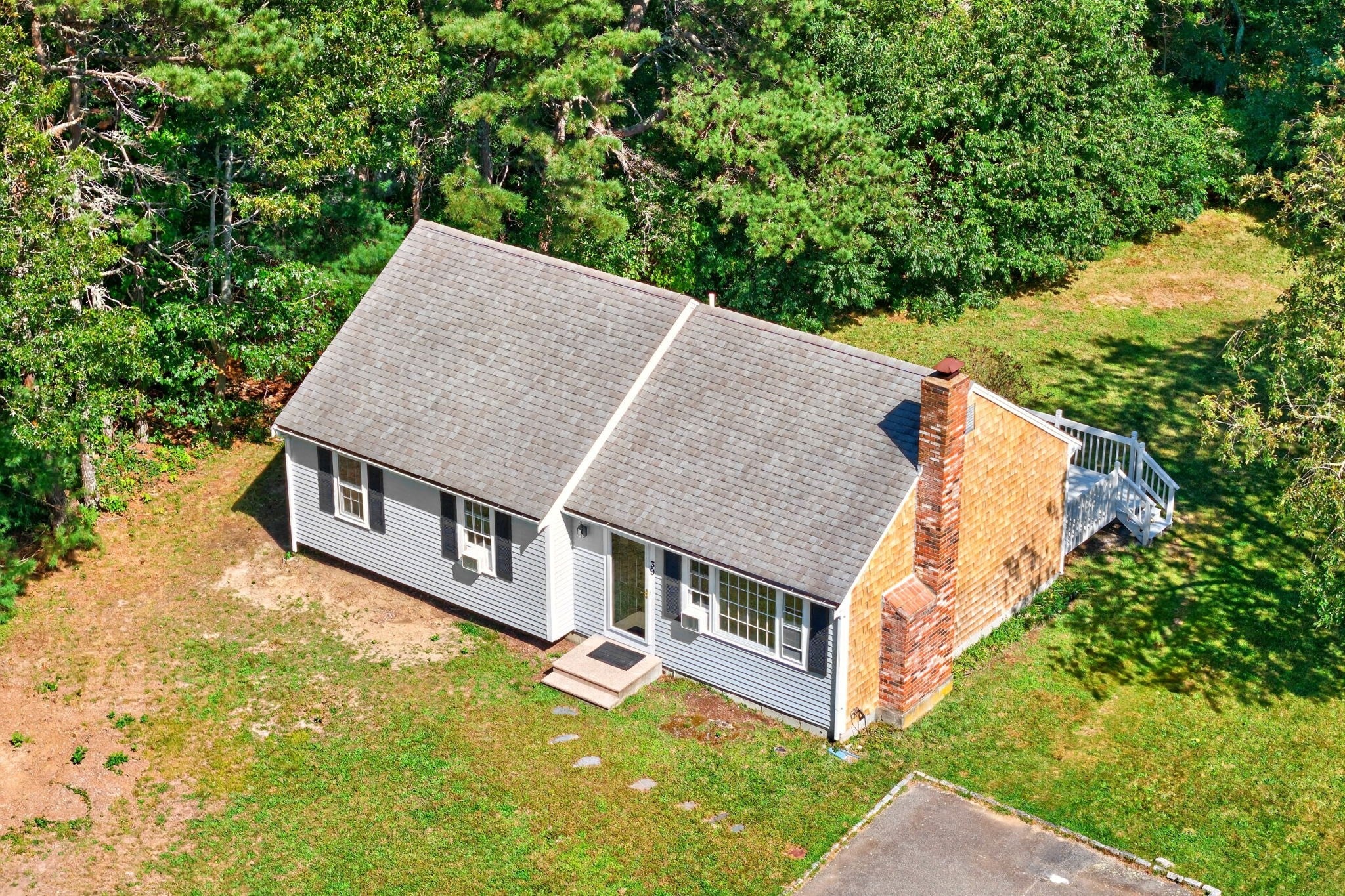 39 Kerrywood Dr, Falmouth, MA Photo #1