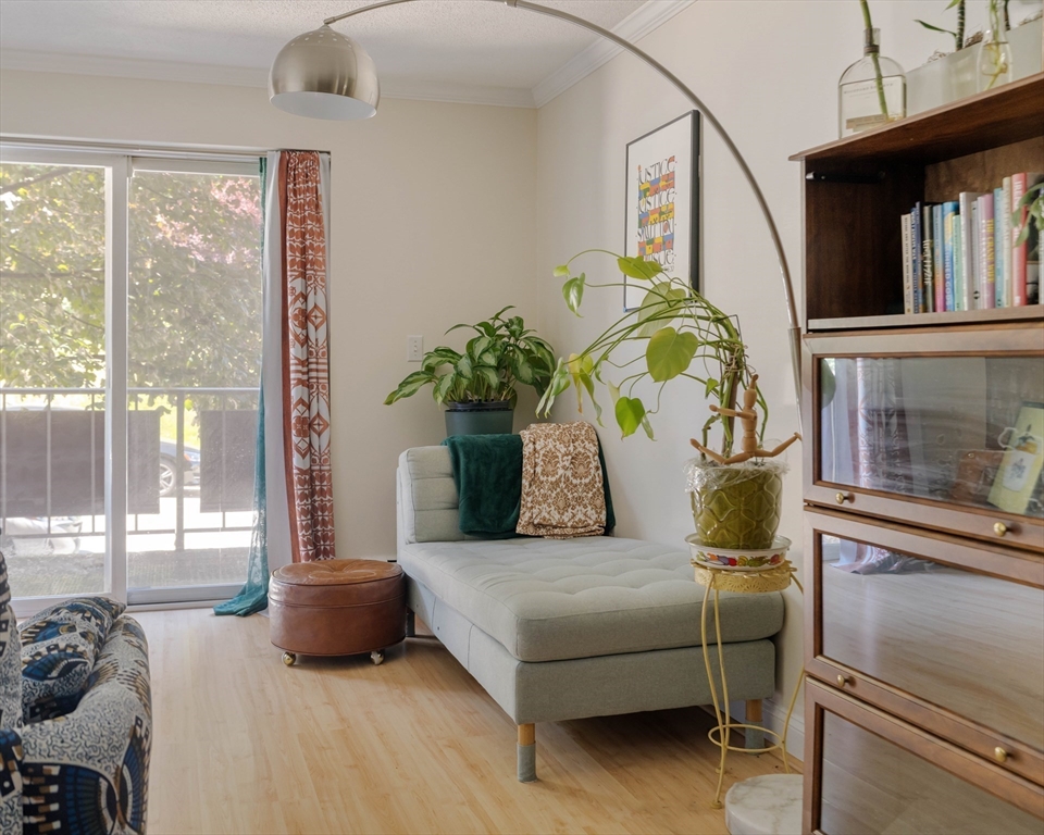 70 Warren Ave 2-6