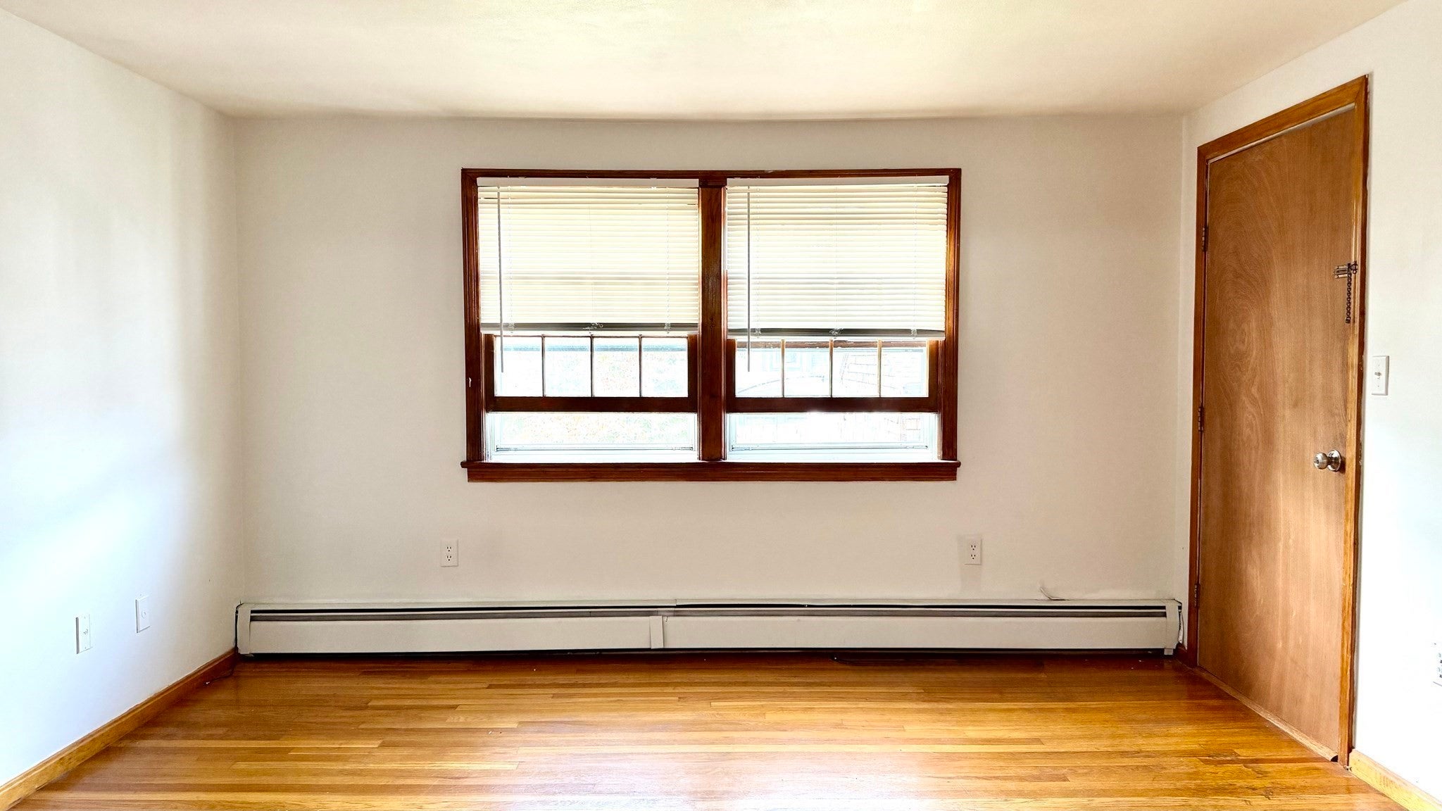 59 Commercial St 4
