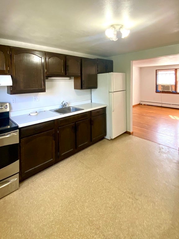 59 Commercial St 4