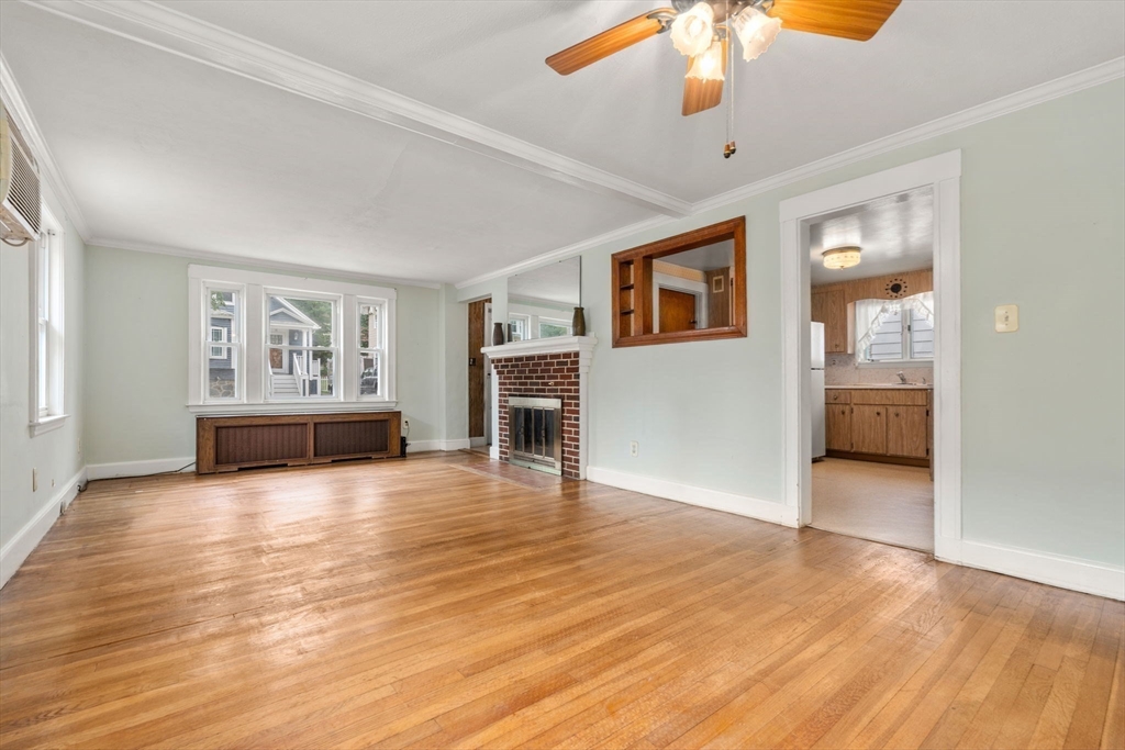 15 Atlantis St