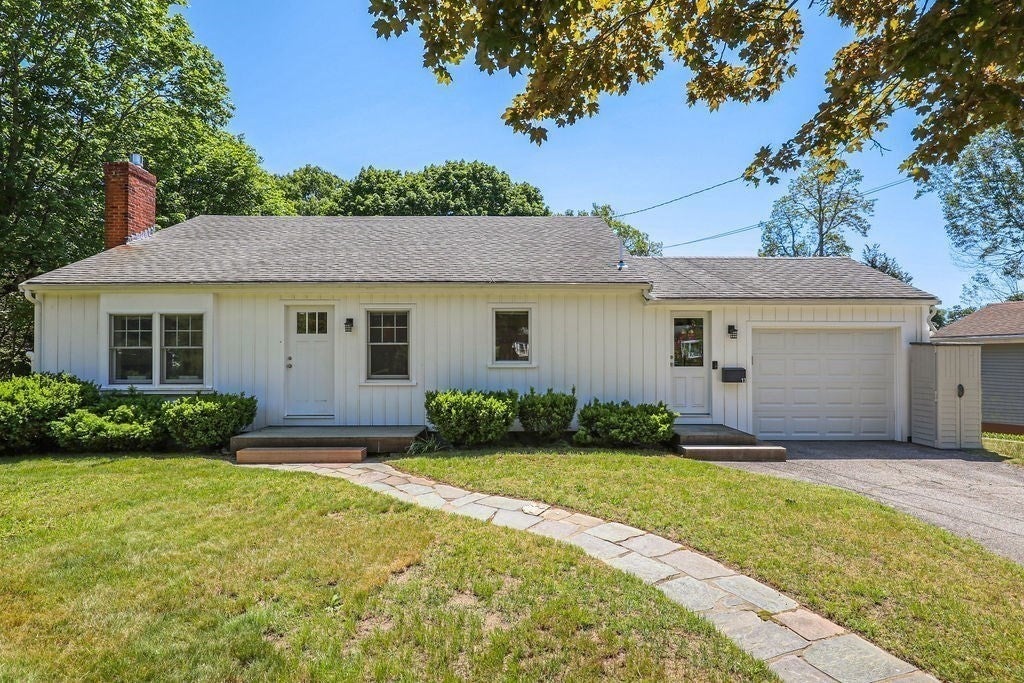 13 Center Hill Rd.