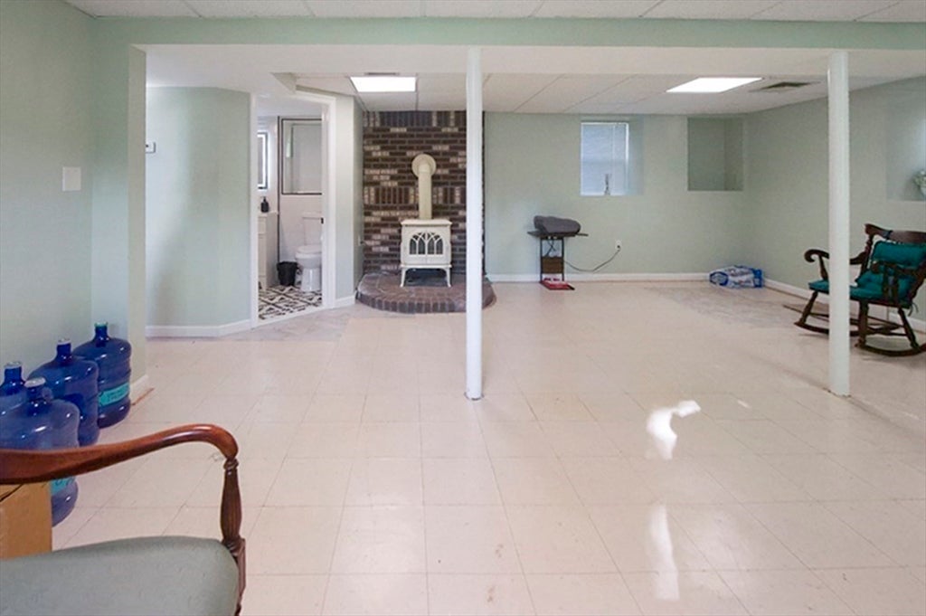 115 Hancock St, Abington, MA Photo #16