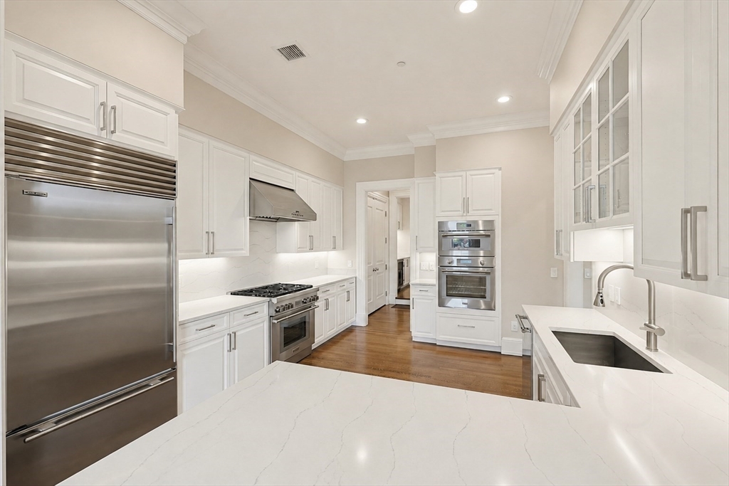 128 Beacon Street B