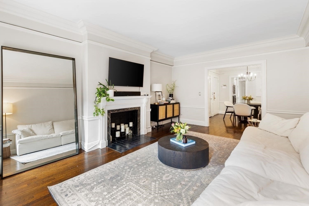 180 Commonwealth Ave 7