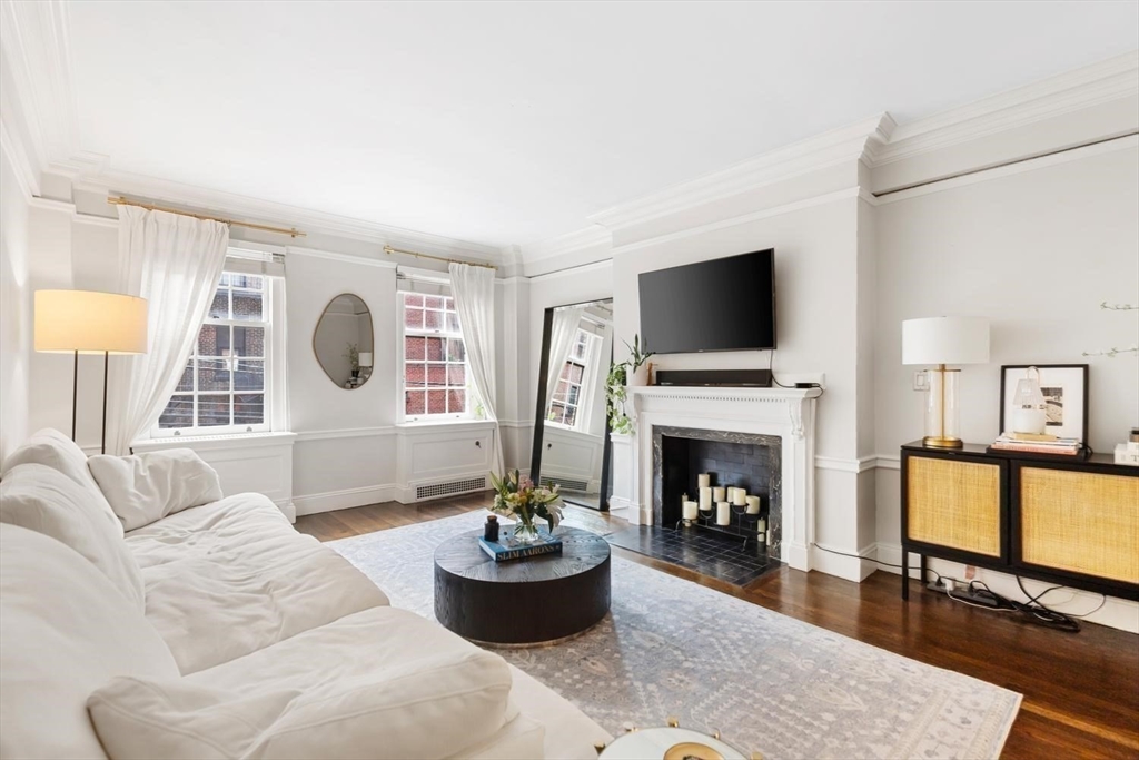 180 Commonwealth Ave 7