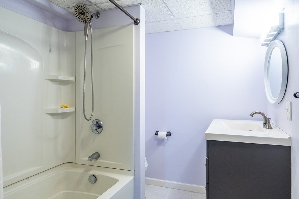 26 Martell Rd, Quincy, MA Photo #21