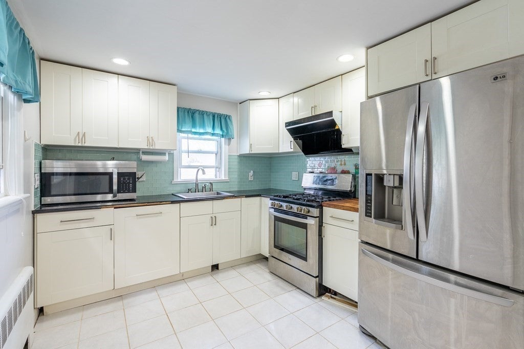 26 Martell Rd, Quincy, MA Photo #9