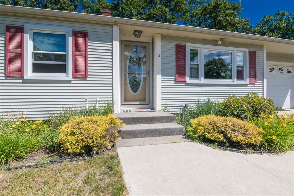 12 Daniel Dr
