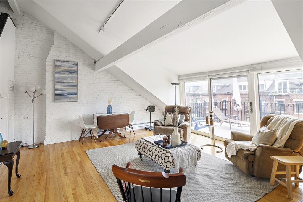 116 W Concord St 4