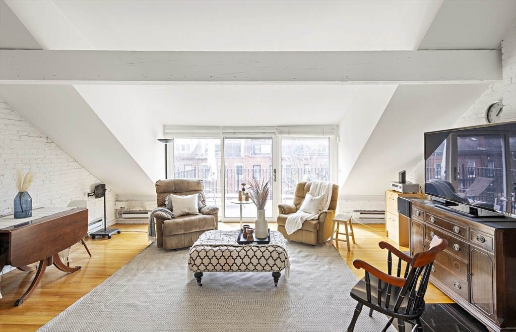 116 W Concord St 4