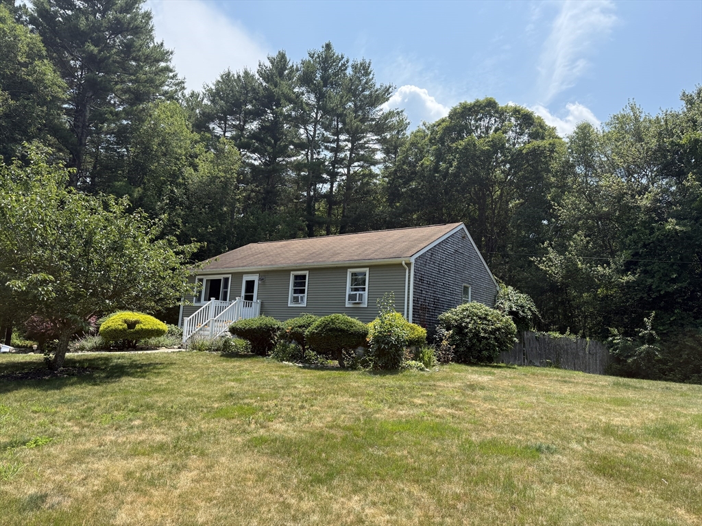 4 Country Acre Rd