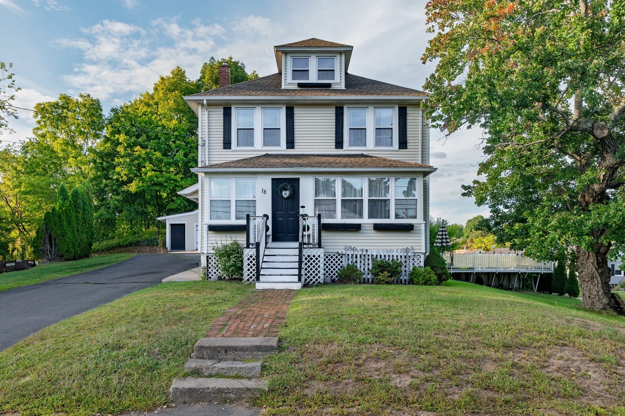18 Vine ST, Milford, MA Photo #1