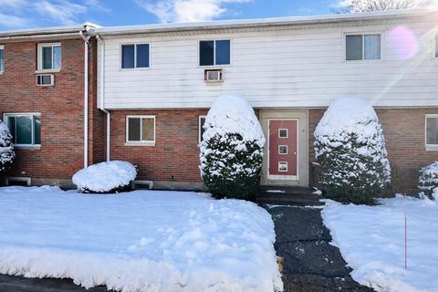 Photo of 39 Bishop Dr #39, Framingham, MA 01702 (MLS # 73470865)