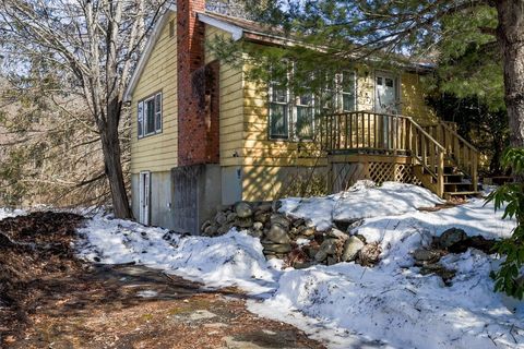 8 Old Meetinghouse Rd Townsend MA 01469