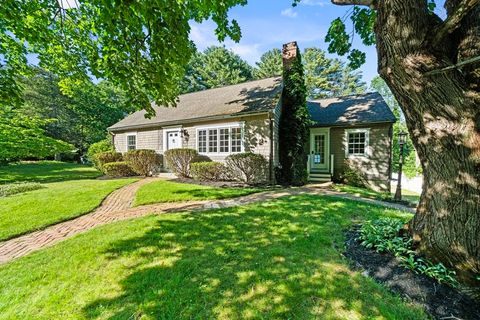 Photo of 158 King St, Groveland, MA 01834 (MLS # 73534262)
