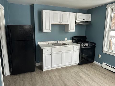 Photo of 12 Bedford St #1, Waltham, MA 02453 (MLS # 73480212)