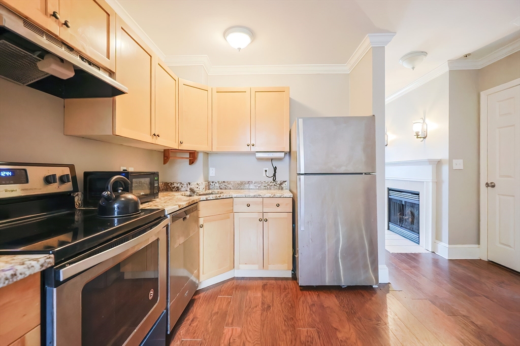 426 Mount Hope Street 207