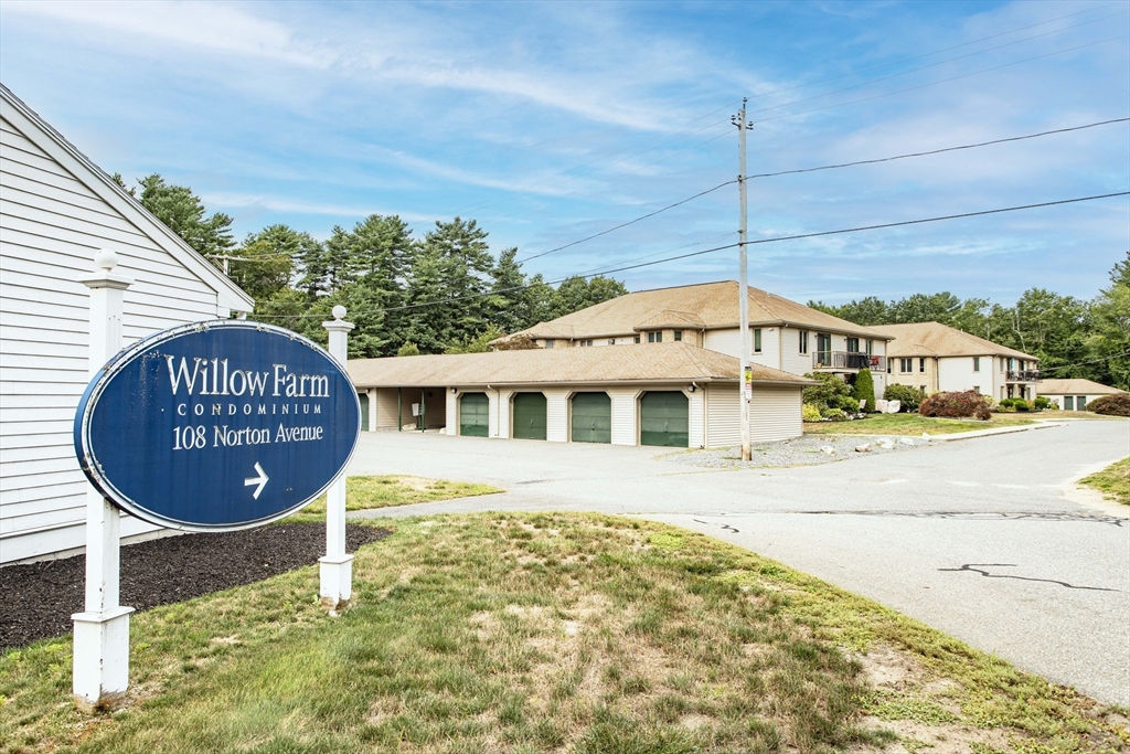 108 Norton Avenue 24