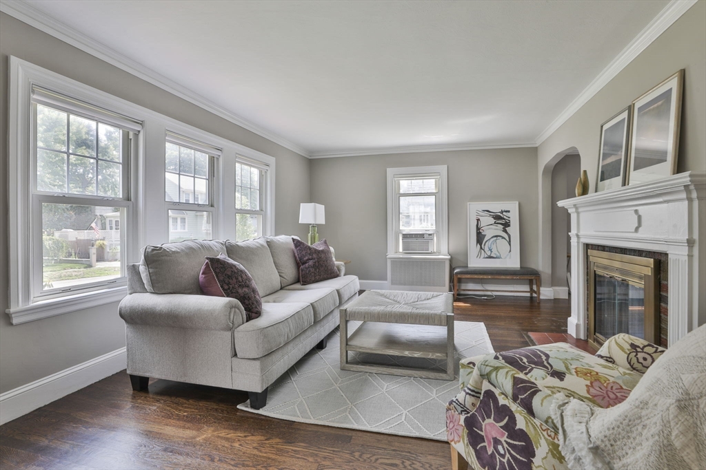 67 Howe St